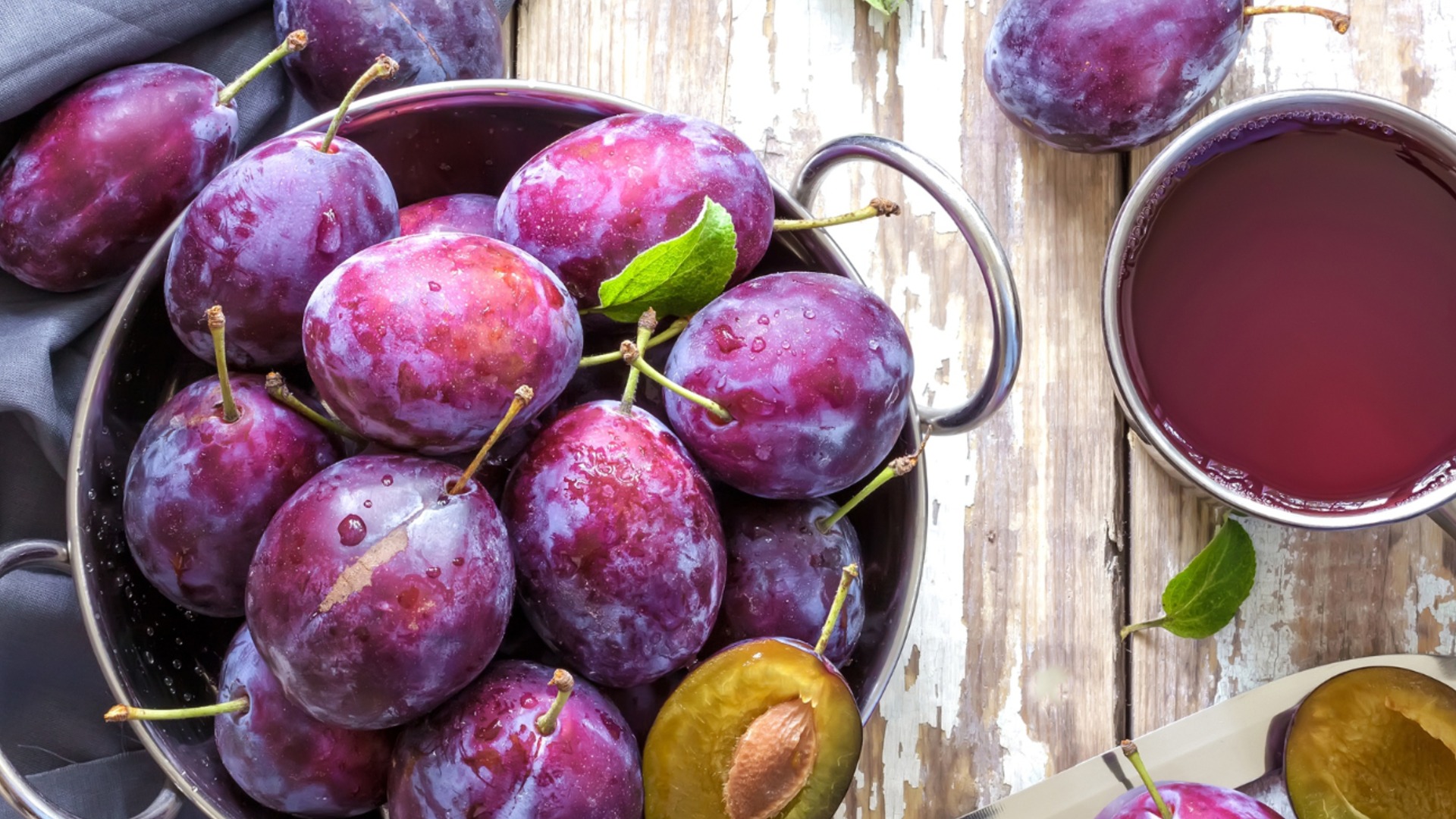 Ешьте чернослив в это время суток для похудения и улучшения пищеварения.