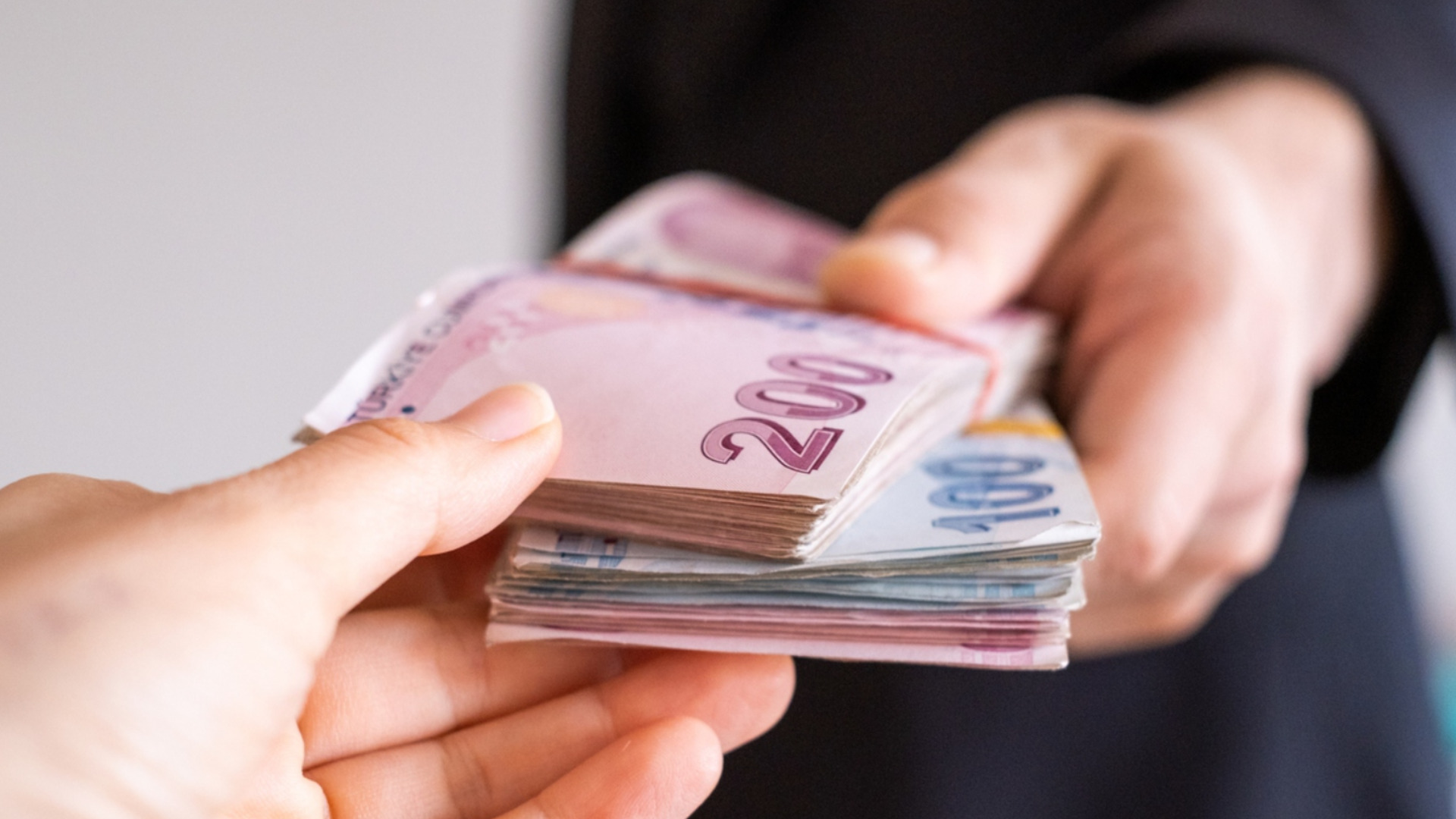 Удар по бюджету повышенным налогом: «Формула», как казну будут обманывать законно