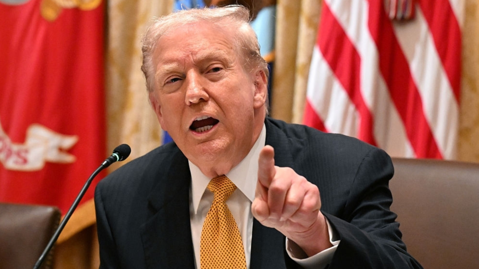 Золото, золото и еще раз золото: Швейцария купила у Трампа пониженные пошлины (ФОТО)