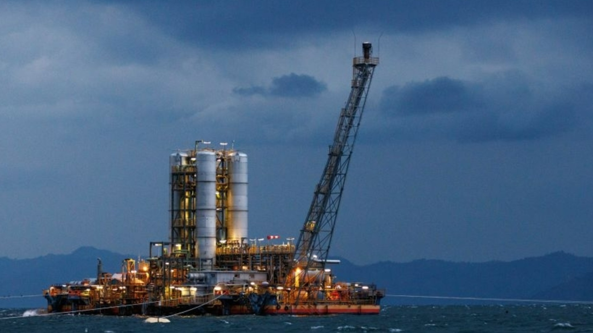 Разворот цен на нефть, несмотря на новости из США и России