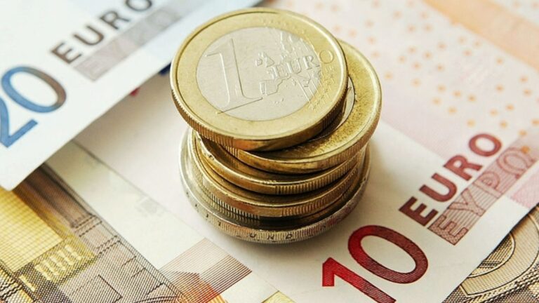 Резкое изменение курса евро