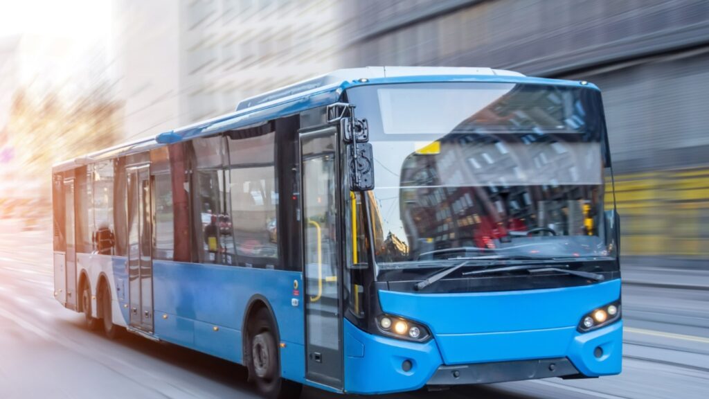 Беспилотный автобус будет перевозить пассажиров в Германии