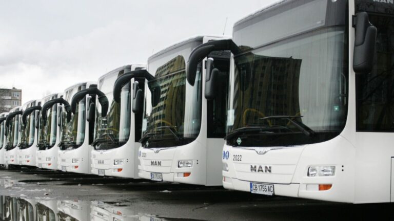 Автобусные перевозчики с новой Tesla: готовьтесь к повышению цен