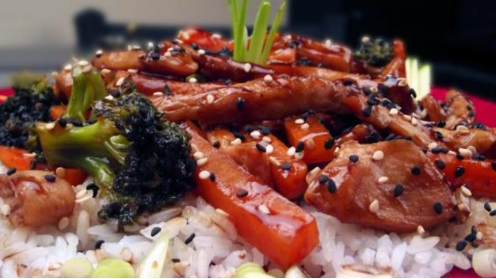 Курица терияки с готовым соусом – любимец всей семьи.