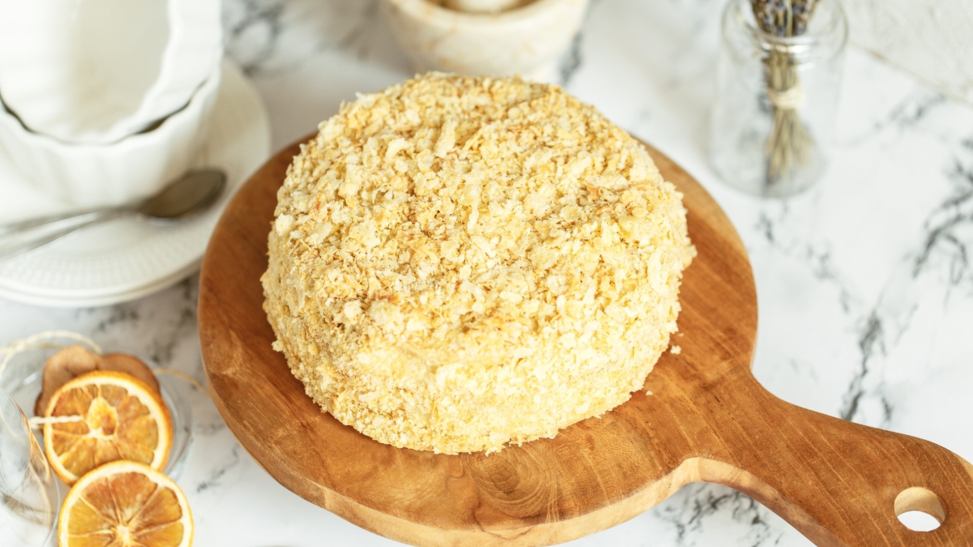 Этот французский деревенский пирог с готовым зефиром и маскарпоне – любимец детей и взрослых.