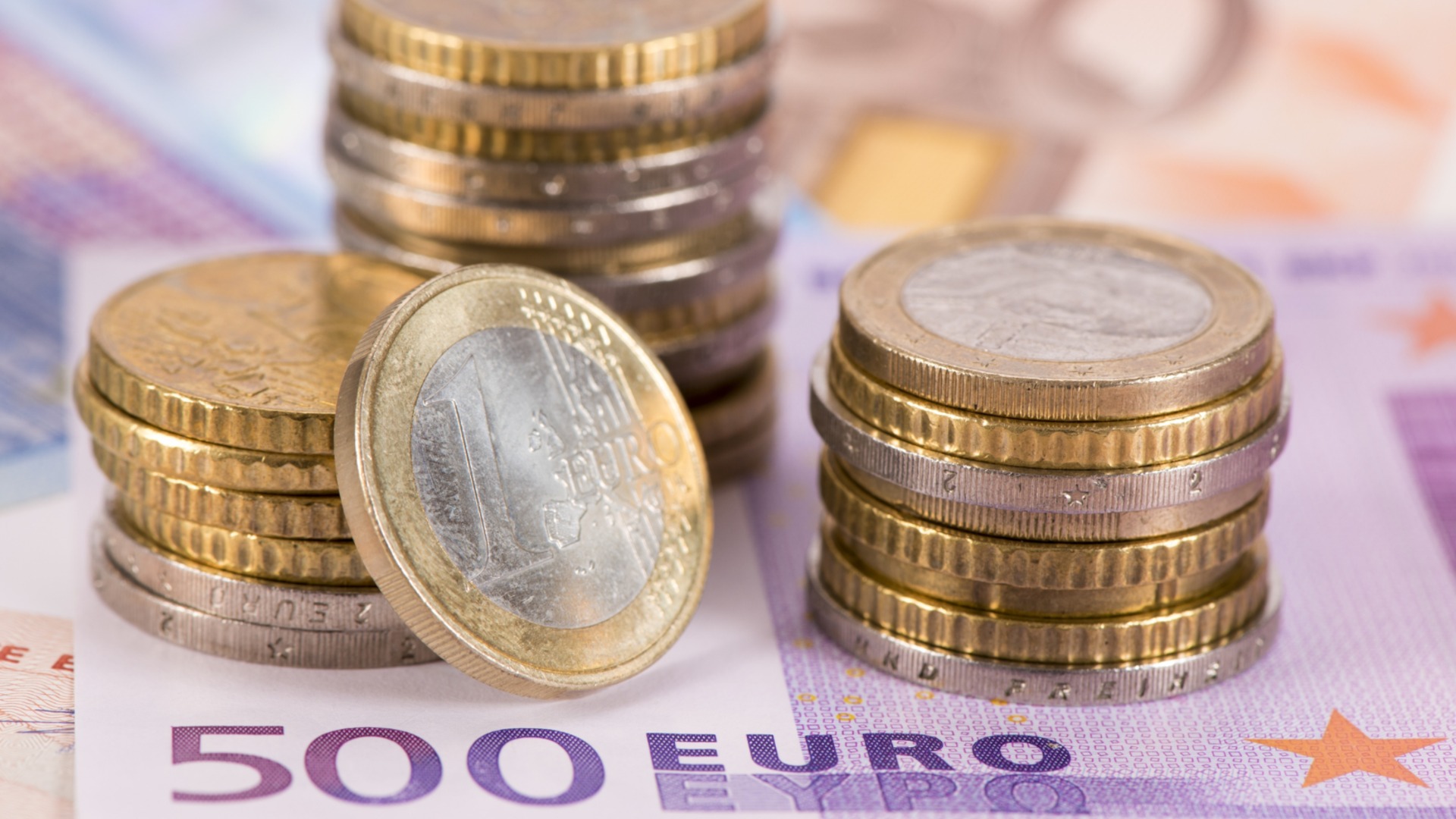 «Налоги и страховка не повышаются с ноября по январь»: Журналист с критикой бюджета-2026