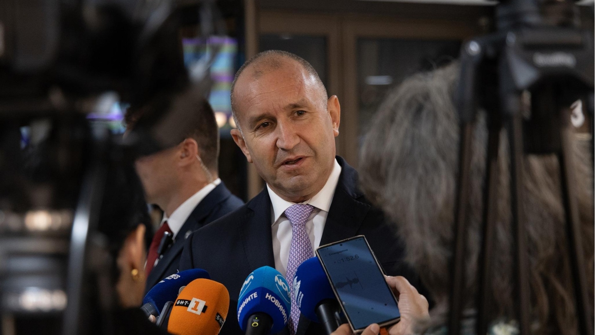 Спецуправляющий "Лукойла" находится "вне закона": Румен Радев не сообщил, будет ли он обращаться в СК