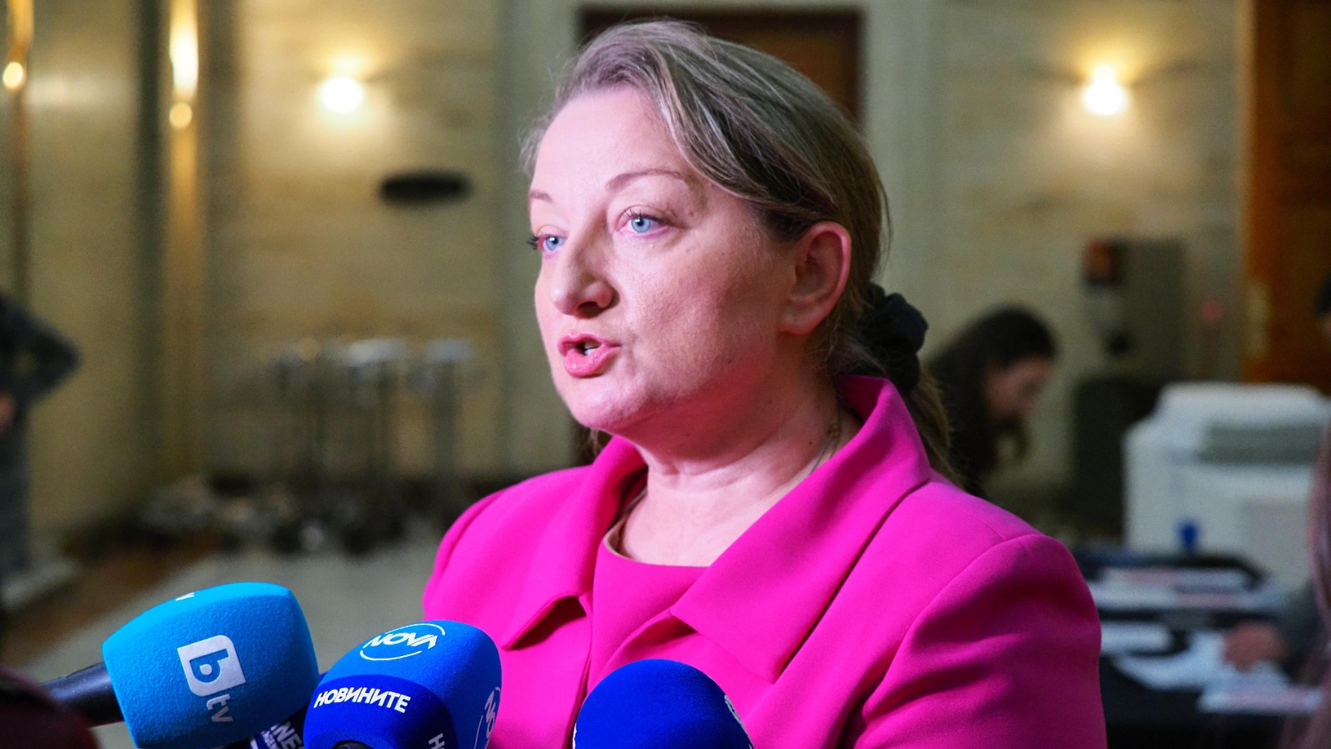 Сачева: Этот бюджет – единственно возможный, чтобы рождественские и пасхальные добавки стали законом (ВИДЕО)