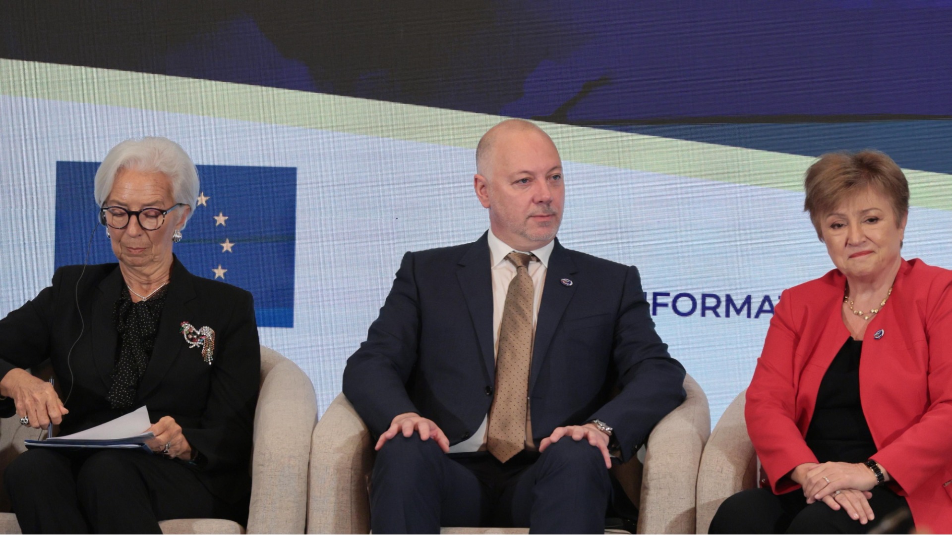 Премьер-министр: Евроскептики лидировали, но сейчас мы на 7% за доверие к евро