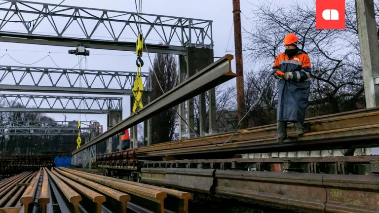 "Укрзализныця" закупит дополнительно 10 тысяч тонн рельсов у австрийской Voestalpine Rail - средства сэкономлены на предыдущих аукционах