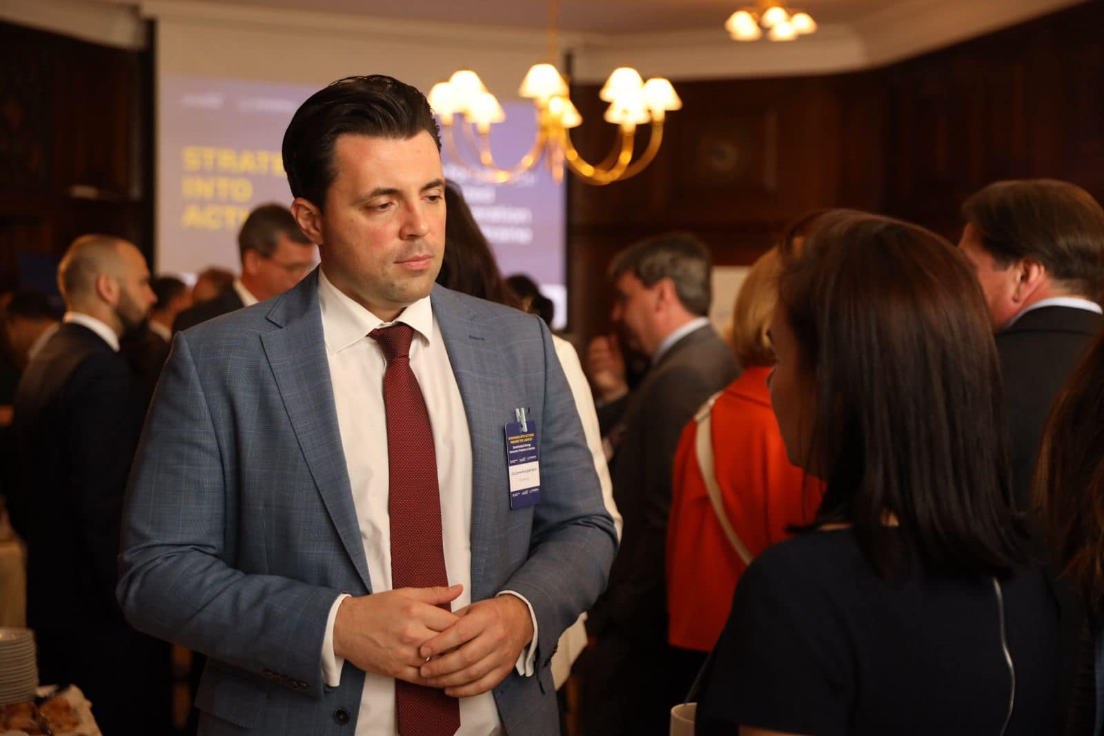 Справа Владимир Кудрицкий.