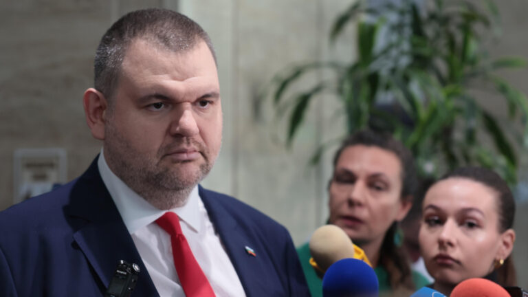 Ни лотереи, ни «Лукойл Нефтохим»: Пеевский не подписывал отзыв бюджета-2026