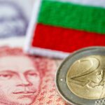 НББ: Центробанки еврозоны будут обменивать левы на евро с 1 января по 2 марта следующего года