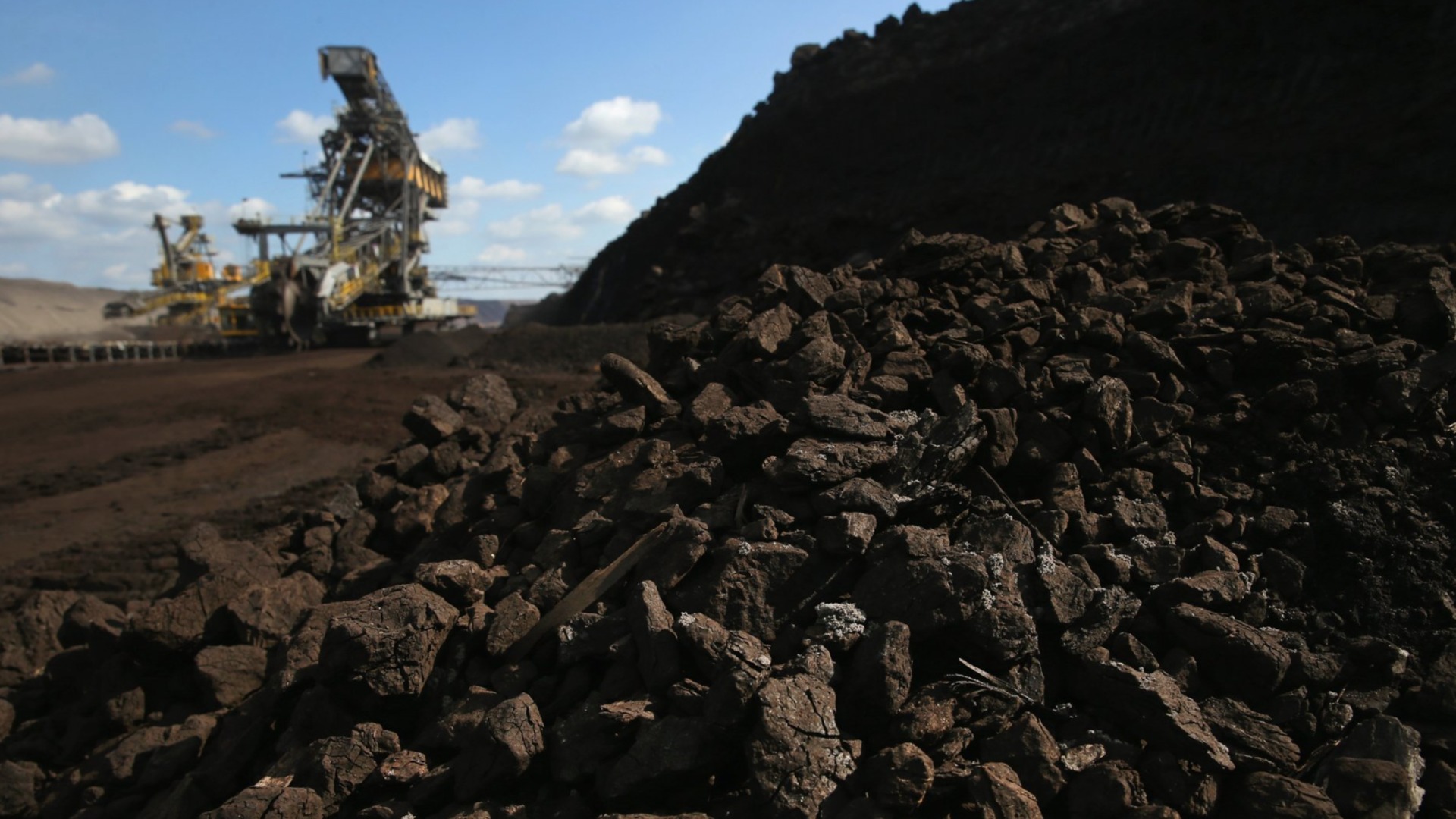 Мир сталкивается с рекордным спросом на уголь