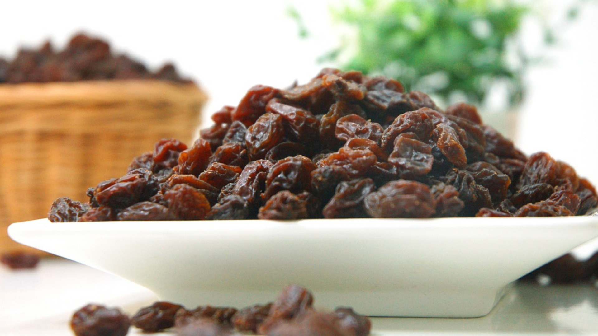 Помогает ли изюмная вода похудеть или это всего лишь миф?