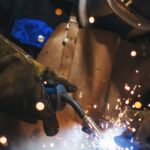 Крах: промышленное производство в России сокращается седьмой месяц подряд