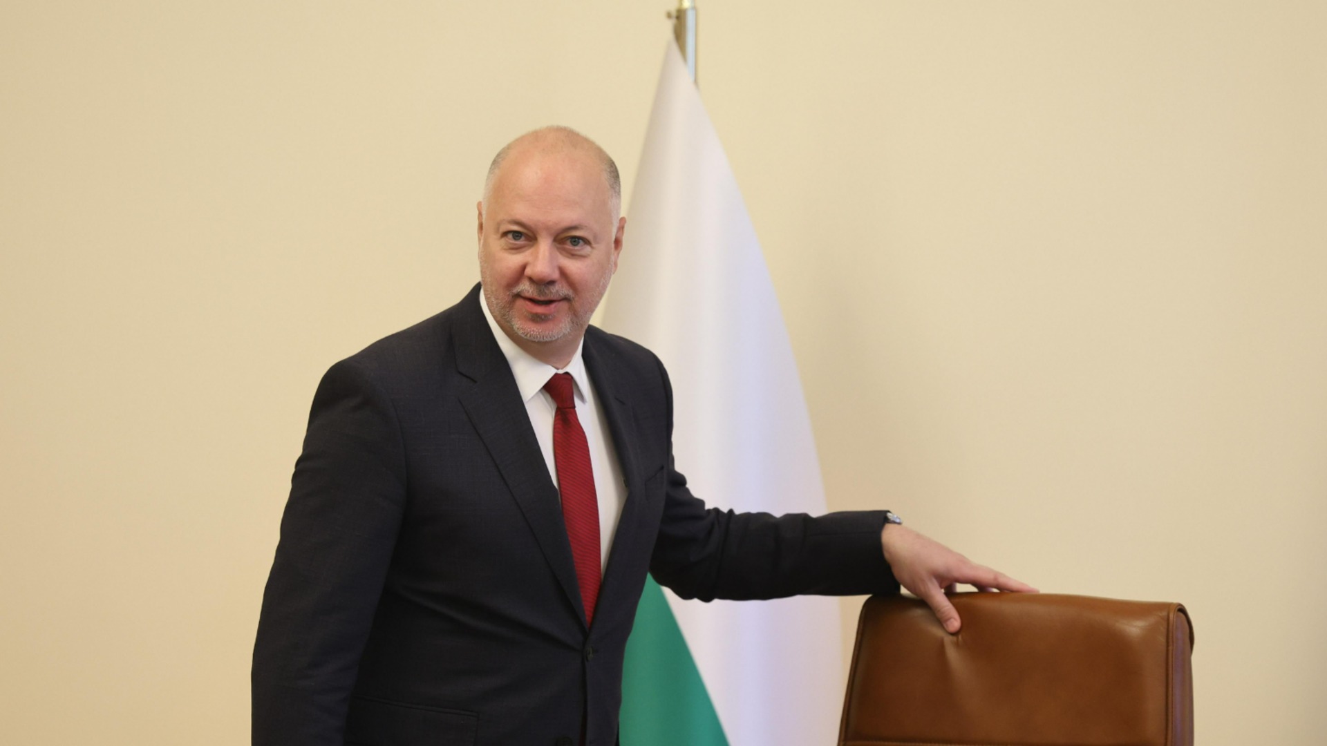 Желязков не располагает данными о спекулятивном повышении цен из-за евро