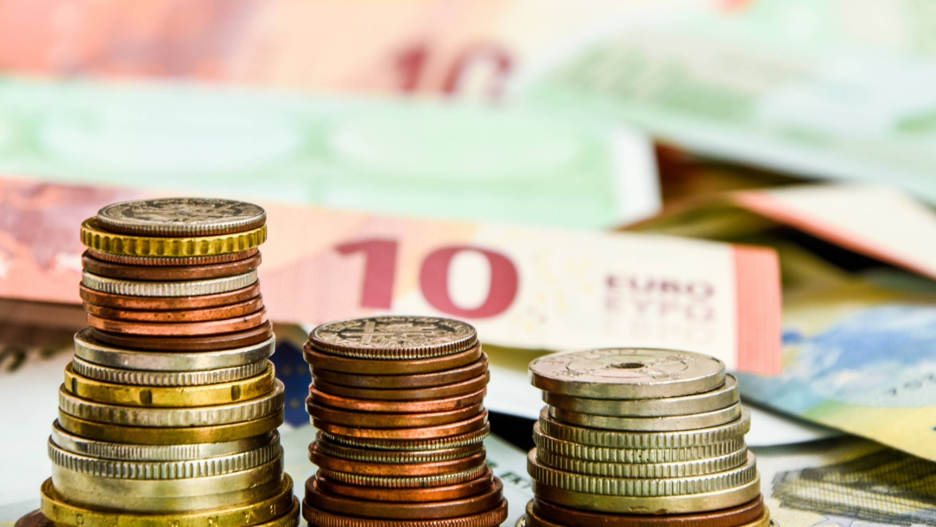 Резкое изменение курса евро в конце недели