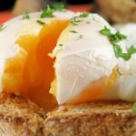 Диетолог: всегда ешьте яйца с одним из этих 10 продуктов, чтобы яйца были наиболее полезными