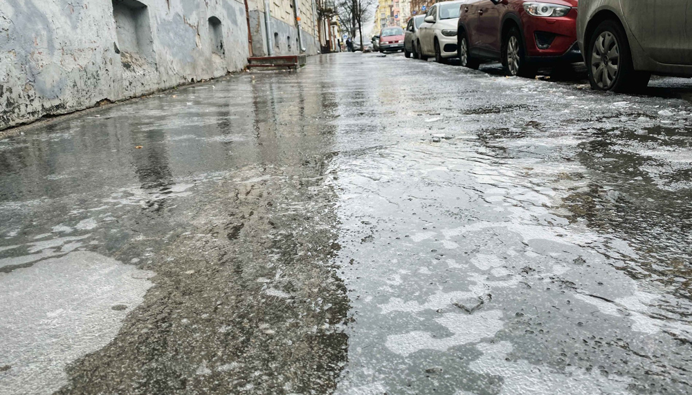 Первые морозы уже близко: врачи напоминают о правилах безопасности в гололед