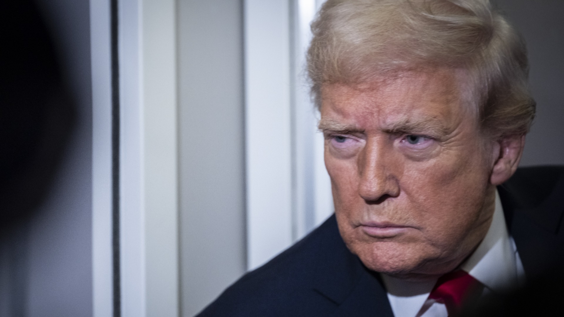 Трамп пригрозил Канаде и Мексике новыми пошлинами