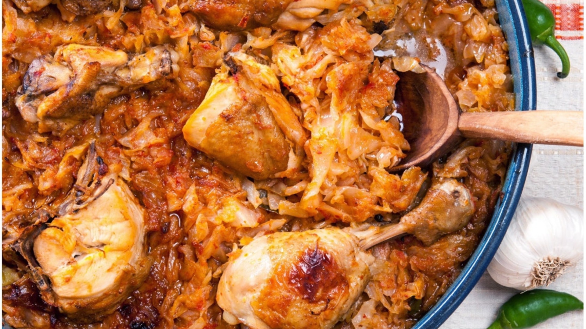 Как обычную курицу с капустой превратить в кулинарный шедевр