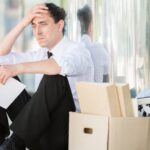 Тысячи людей теряют работу из-за закрытия предприятий