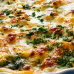 Вкусная запеканка с картофелем и грибами – рецепт, от которого пальчики оближешь.