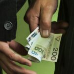 Теневая экономика в Болгарии сокращается: опрос