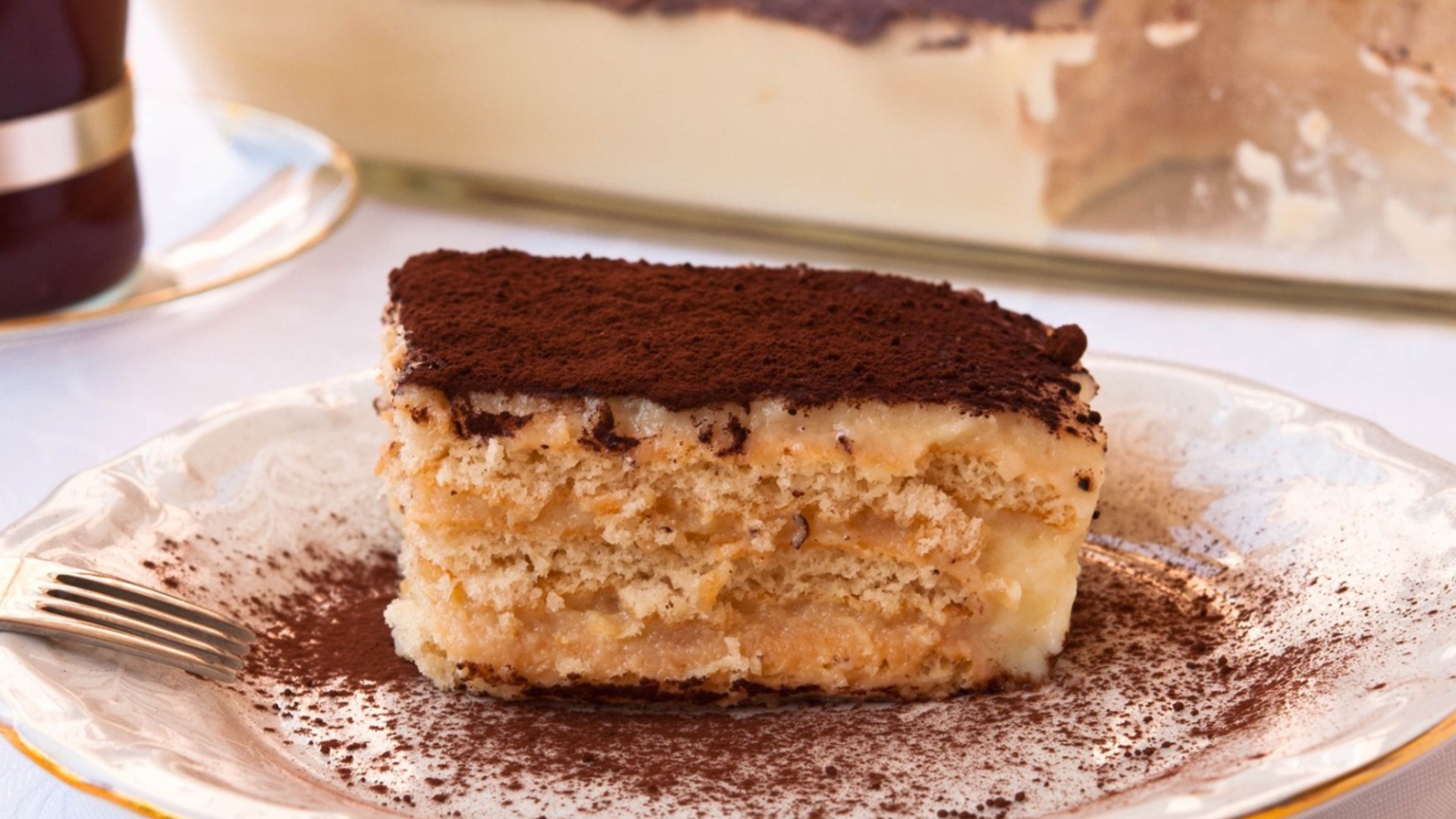 Быстрый и простой домашний медовик – вы в него влюбитесь