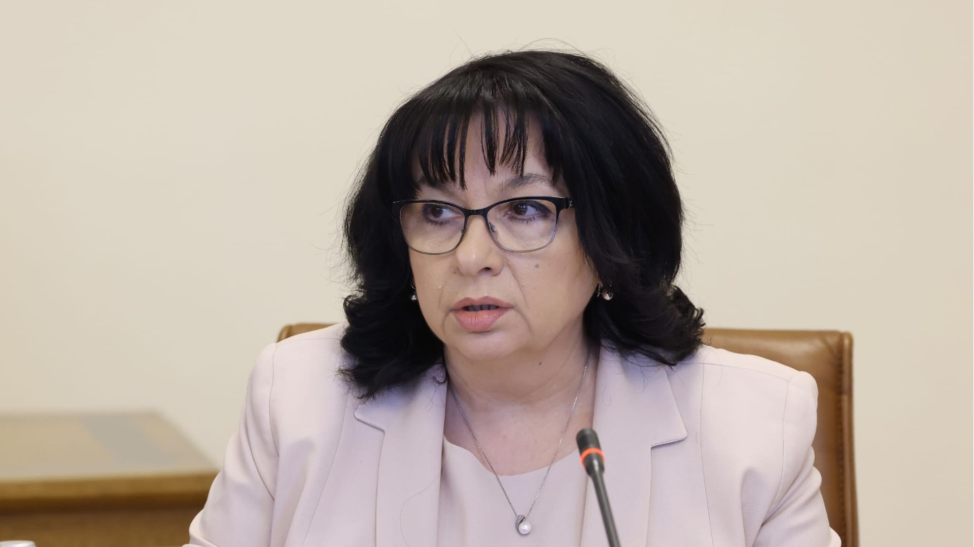 «Нам нечего скрывать»: После спора заседание по бюджету-2026 в трехстороннем формате закрыли для СМИ (ВИДЕО)