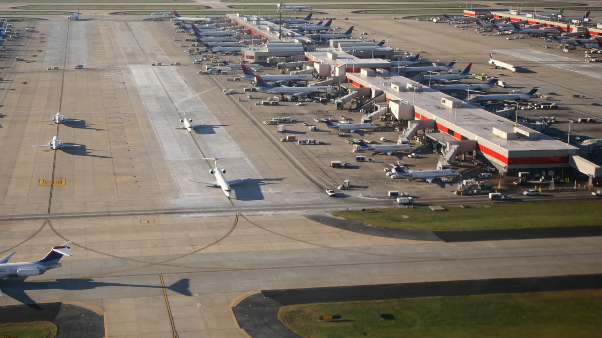 Китай строит крупнейший в мире аэропорт на искусственном острове