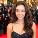 Тилли Норвуд, «актриса» искусственного интеллекта, вновь разжигающая конфликт Голливуда по поводу согласия и правил ВИДЕО