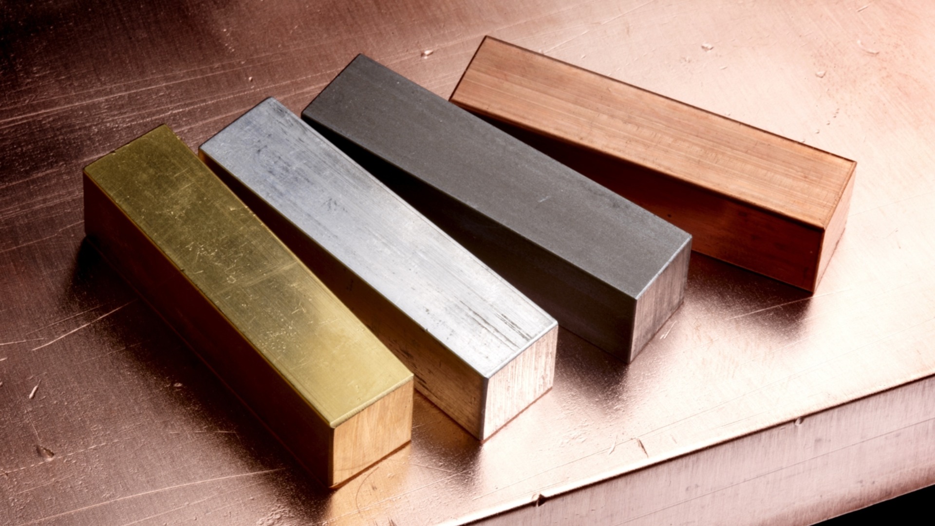 «Металлы, должно быть, сошли с ума»: пиковые цены и предупреждения о надвигающемся кризисе