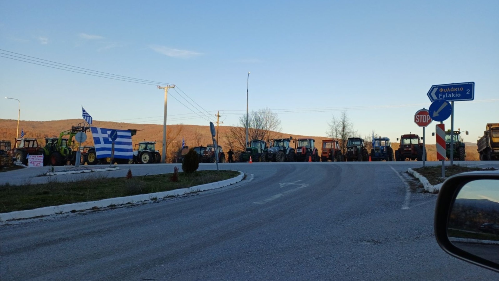 Болгарские перевозчики теряют почти 3,5 миллиона евро в неделю из-за блокады греческих ферм