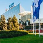 Чиновник: Они подписали продажу российской доли сербской нефтяной компании