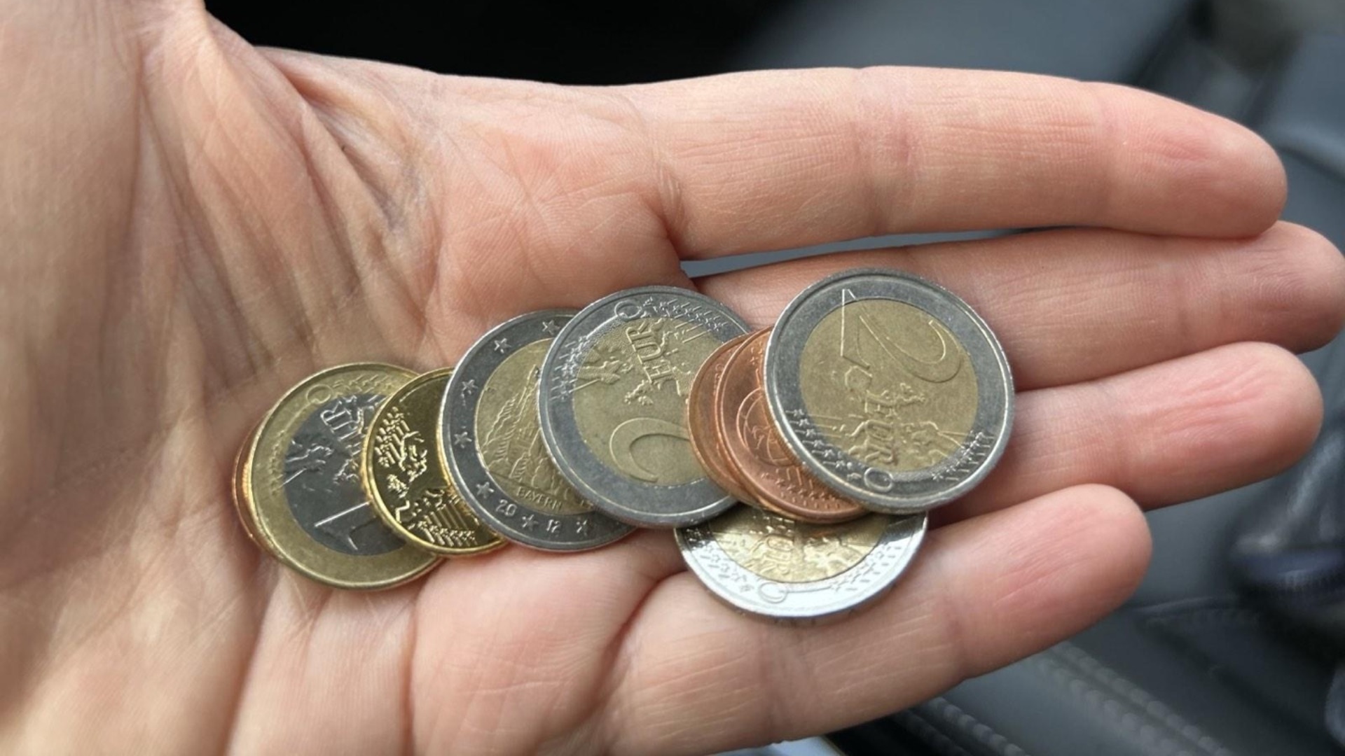 Первый день с евро: изменение отображения цен