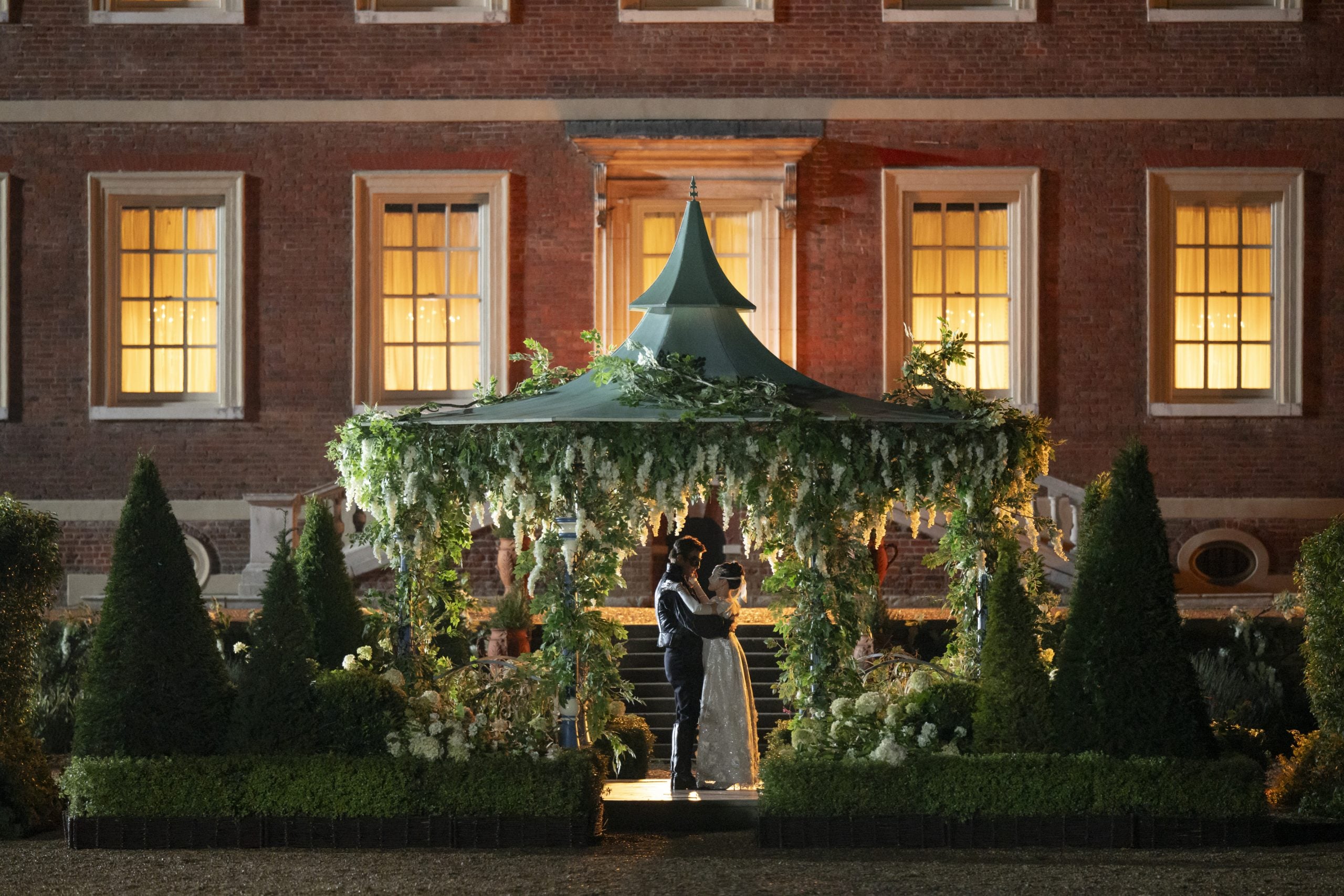 Как фанаты могут принять участие в мероприятии?