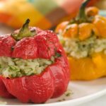 Как приготовить фаршированный перец в горшочке
