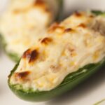 Эти перцы, фаршированные яйцом и сыром, прошли долгий путь