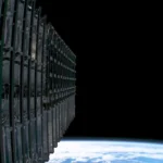 SpaceX снизит орбиты спутников, чтобы избежать аварий