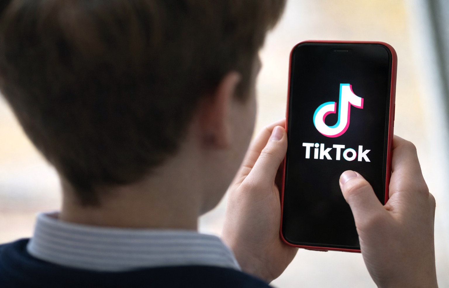 Как TikTok отслеживает пользователей младше 13 лет с помощью новой технологии. Краткое объяснение изменений, подготовленных в Европе