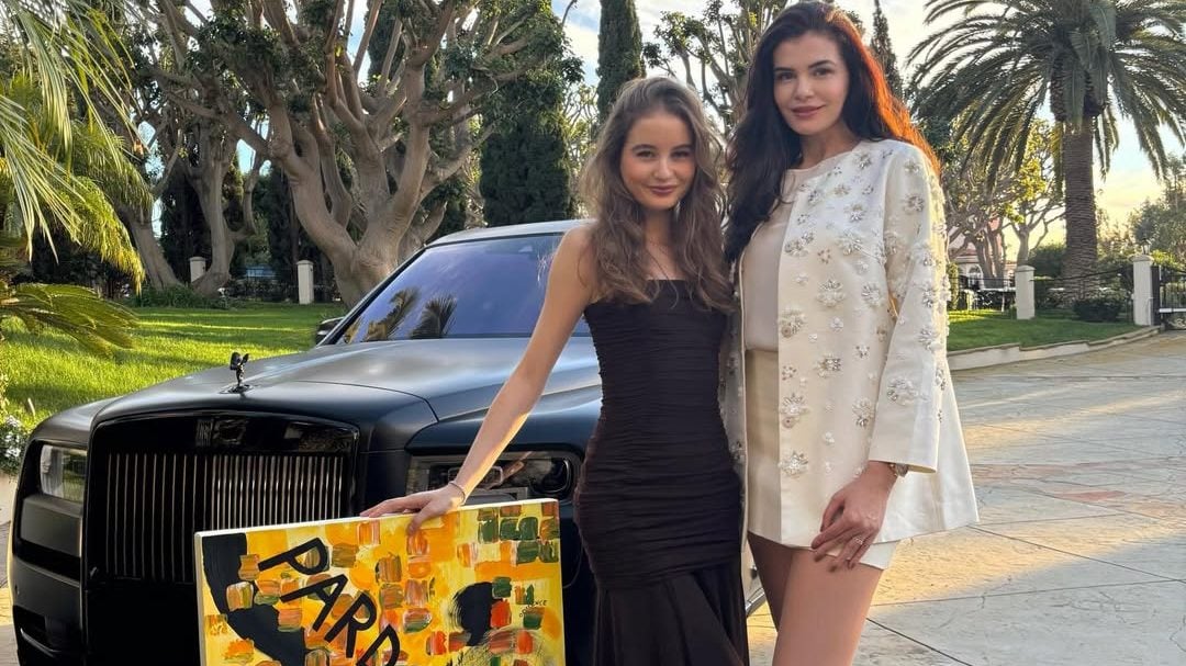 Ирина Колумбяну, большая вечеринка с Моникой Габор. Они провели канун Нового года в Малибу. Фото