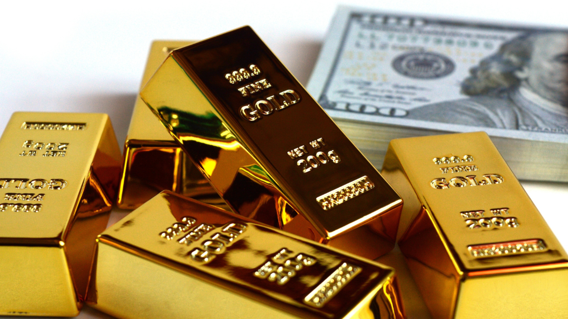 Нет вывозу рублей, долларов, евро, золота – Россия готовит ужесточение ограничений