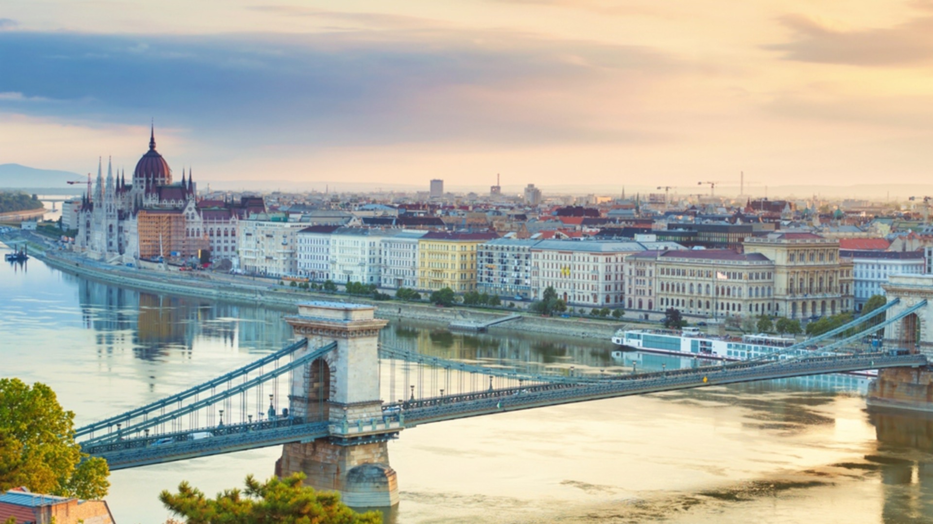 Венгрия будет добиваться освобождения от санкций ЕС против российской нефти