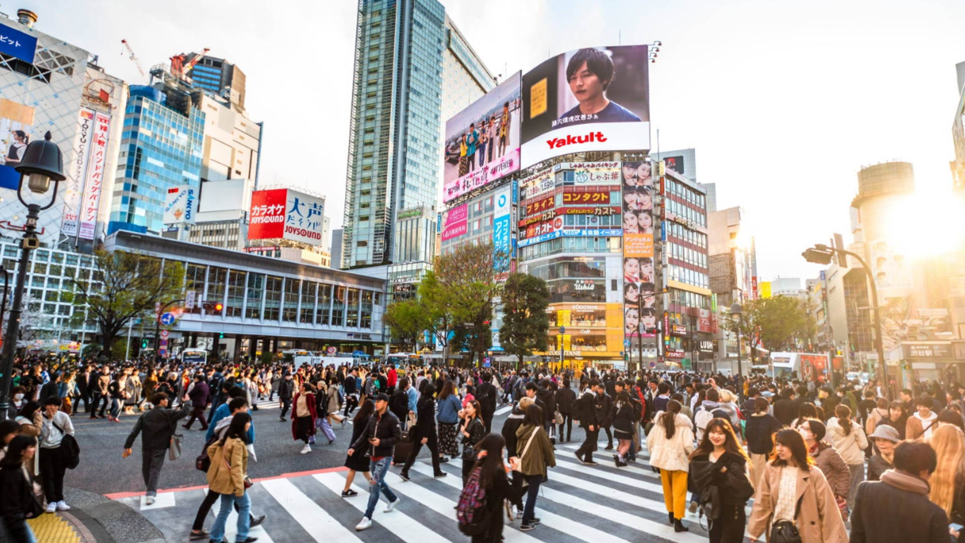 Инфляции в Японии не было уже 16 месяцев