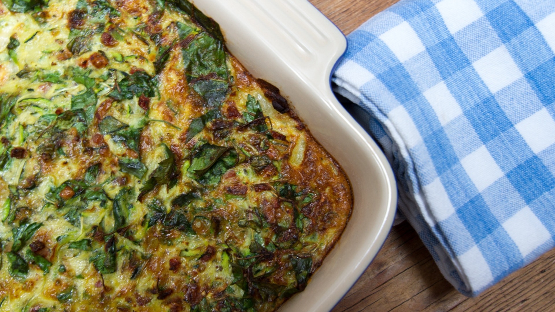 Всем нравится эта запеканка из запеченных осенних овощей.