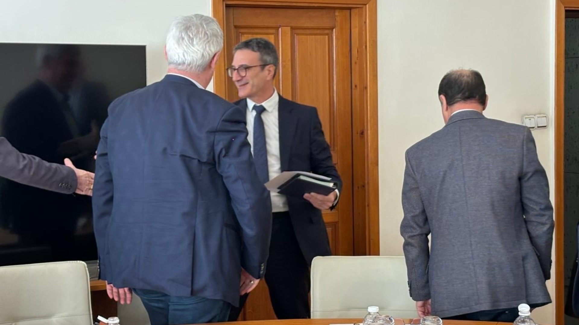 Министр энергетики продолжит переговоры с ЕК по поводу миллиарда для "Марицы-Восток"