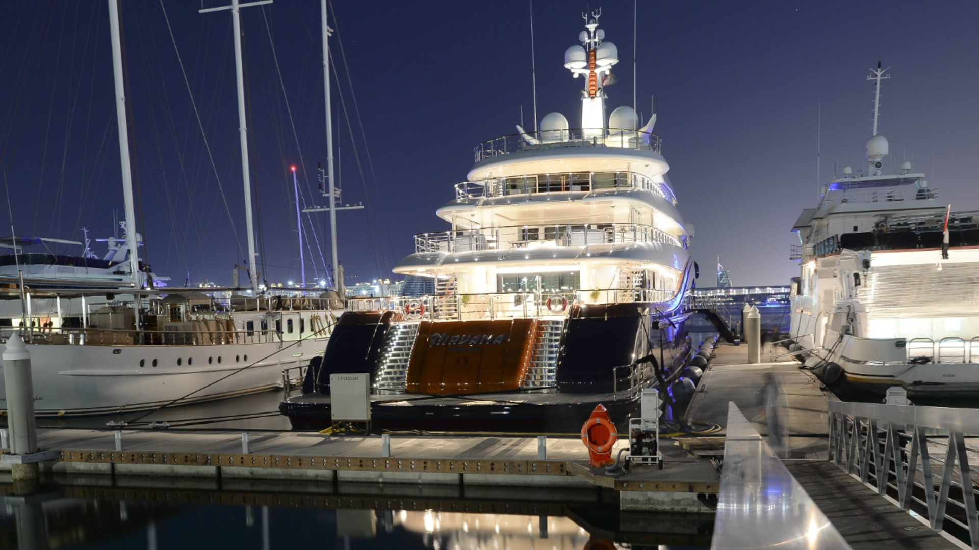 Кризиса для них нет: богатство российских миллиардеров продолжает расти