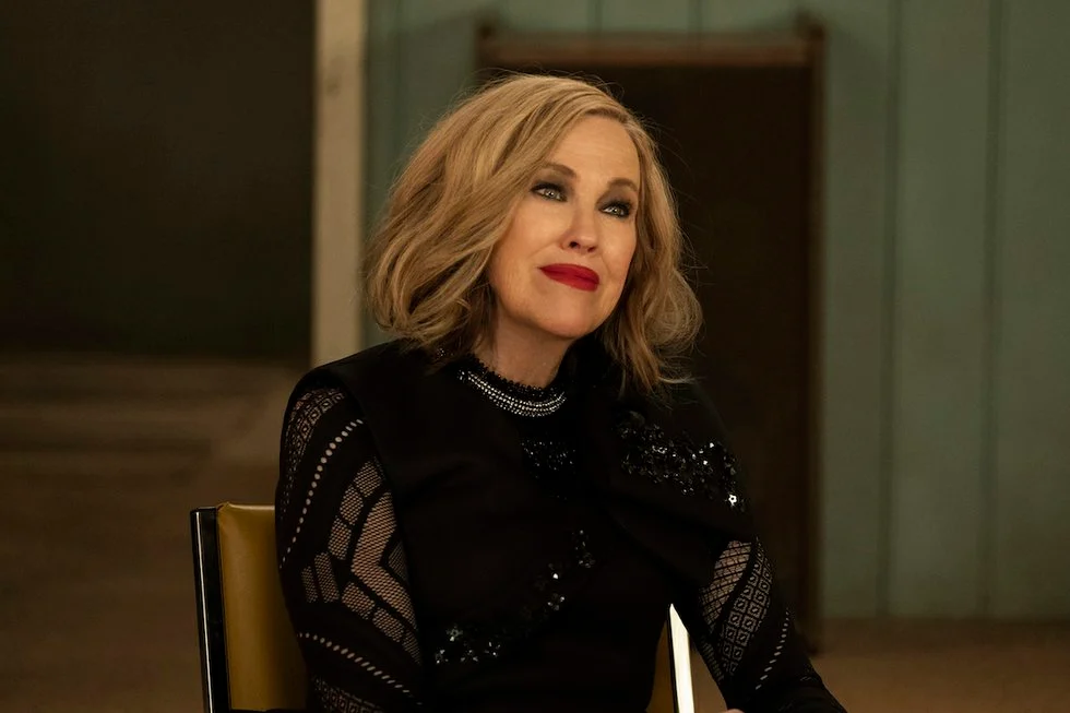 Последнее публичное появление Кэтрин О'Хара вызывает тревогу. Актриса стала неузнаваемой за четыре месяца до смерти.